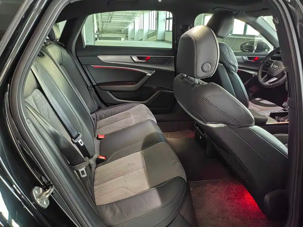 Audi A6L — миниатюра 10