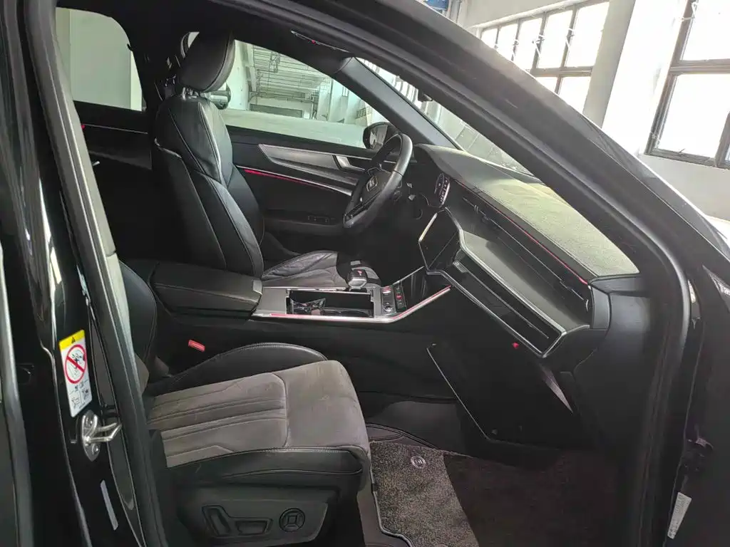 Audi A6L — миниатюра 11