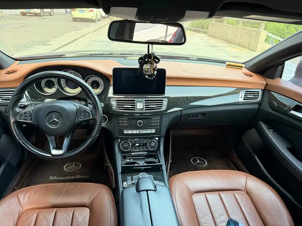 Mercedes-Benz CLS — миниатюра 8
