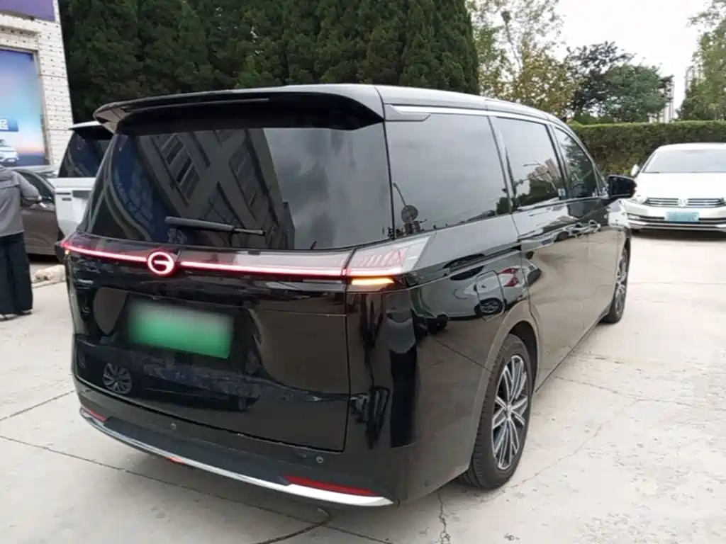 GAC Motor Trumpchi E8 PHEV — миниатюра 7