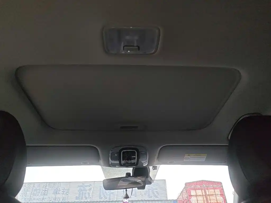 Hyundai Elantra — миниатюра 18