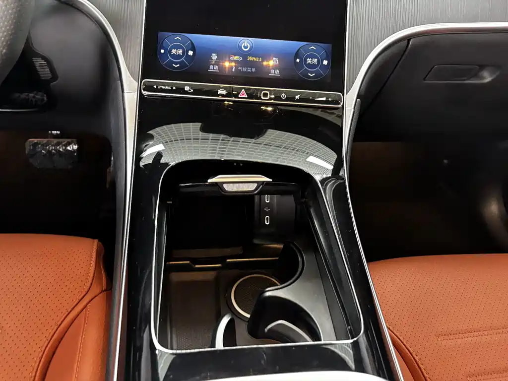 Mercedes-Benz GLC — миниатюра 16