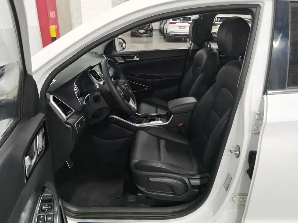 Hyundai Tucson — миниатюра 10