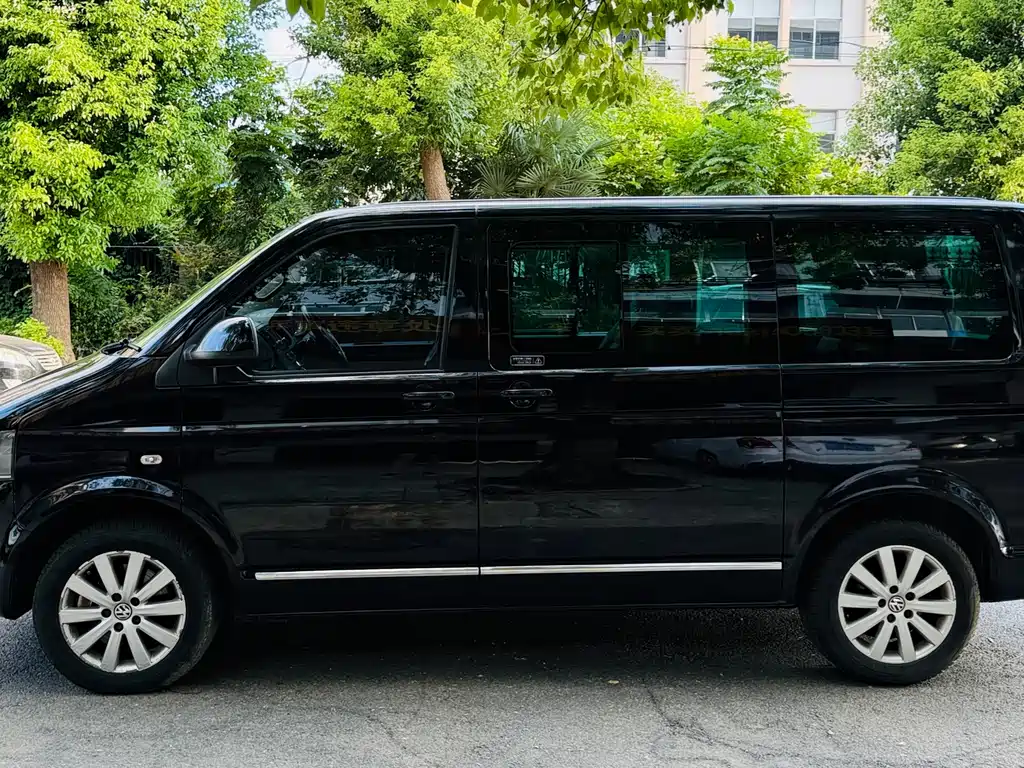 Volkswagen Multivan — миниатюра 16