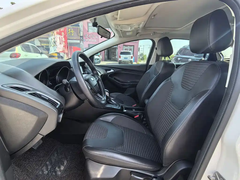 Ford Focus — миниатюра 8