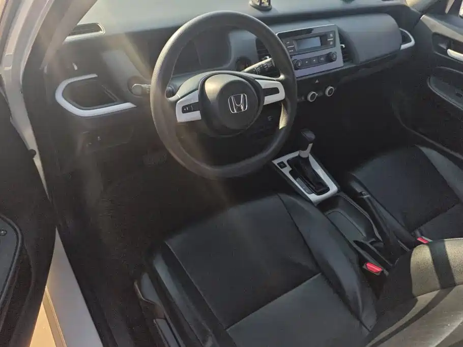 Honda Fit — миниатюра 12