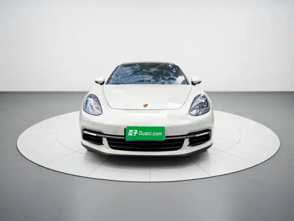 Porsche Panamera — миниатюра 2