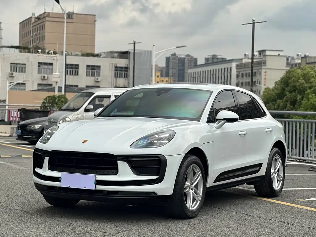 Porsche Macan 2023