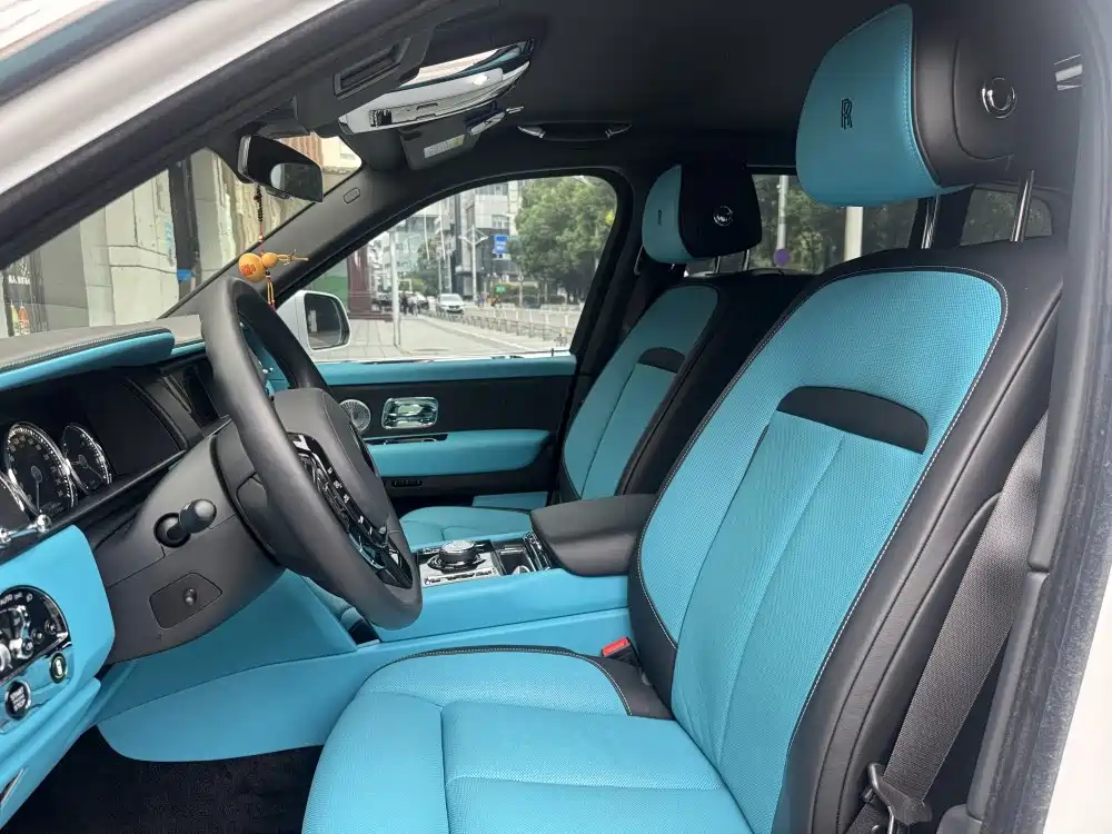 Rolls-Royce Cullinan — миниатюра 7