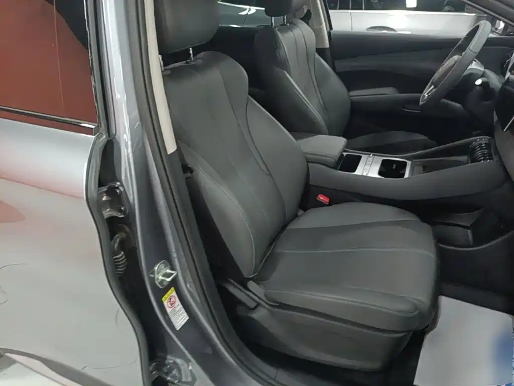 BYD Yuan Plus — миниатюра 25