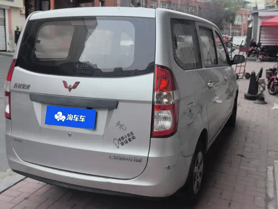 Wuling Hongguang — миниатюра 3