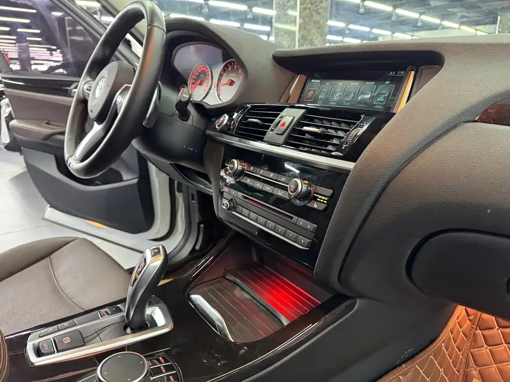 BMW X3 (Import) — миниатюра 10