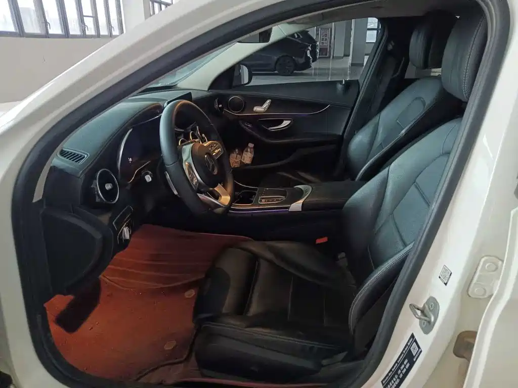 Mercedes-Benz C-Class — миниатюра 8