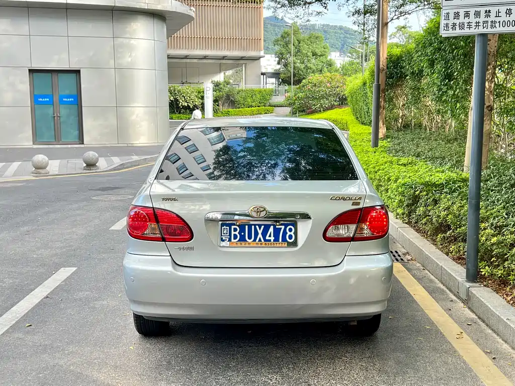 Toyota Corolla — миниатюра 6