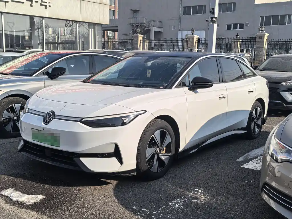 VOLKSWAGEN ID.7 VIZZION