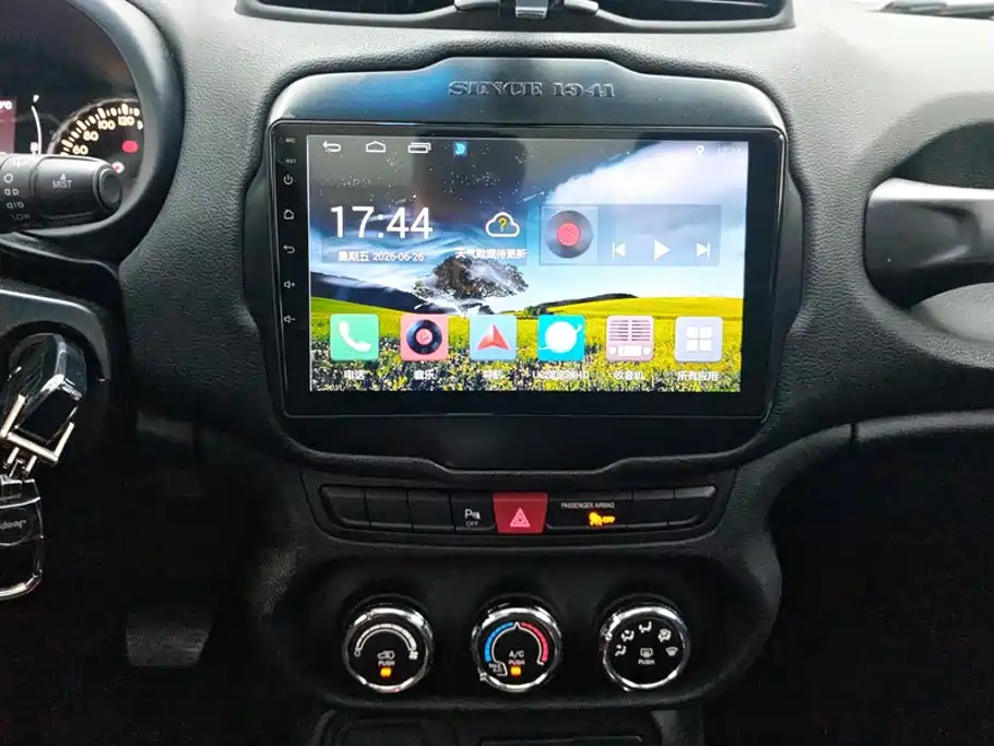 Jeep Renegade — миниатюра 13