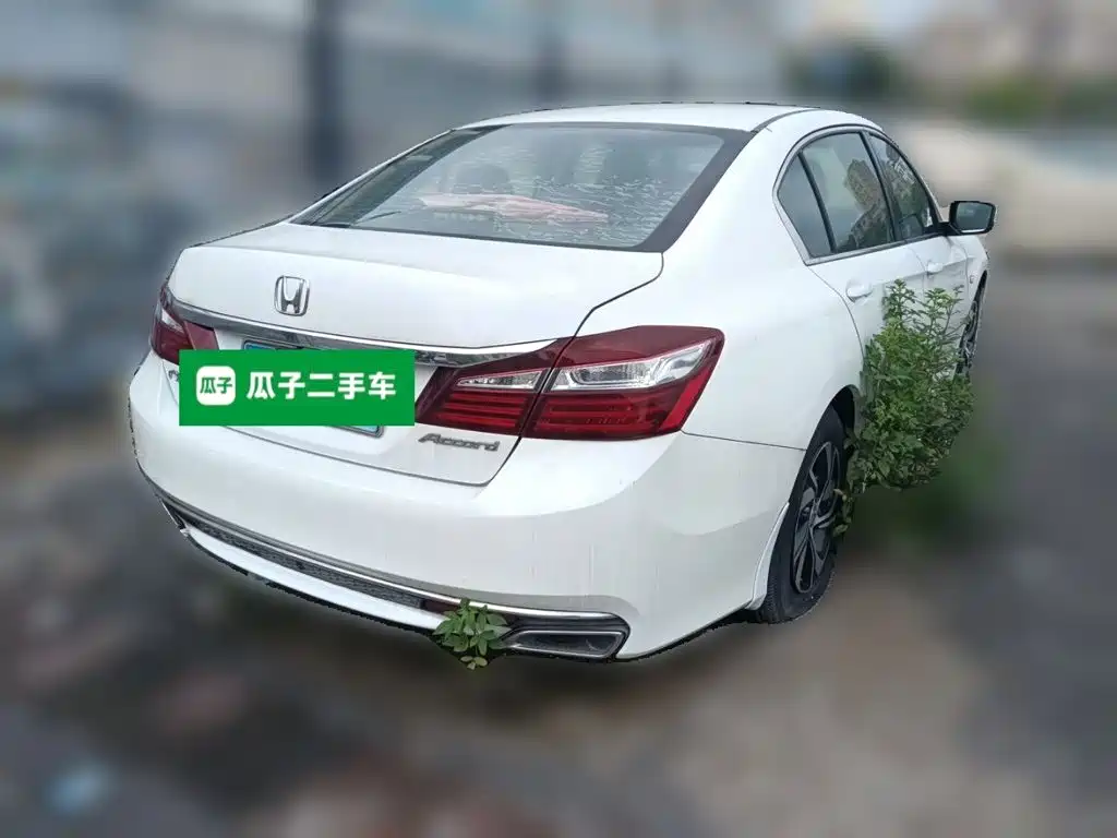 Honda Accord — миниатюра 6