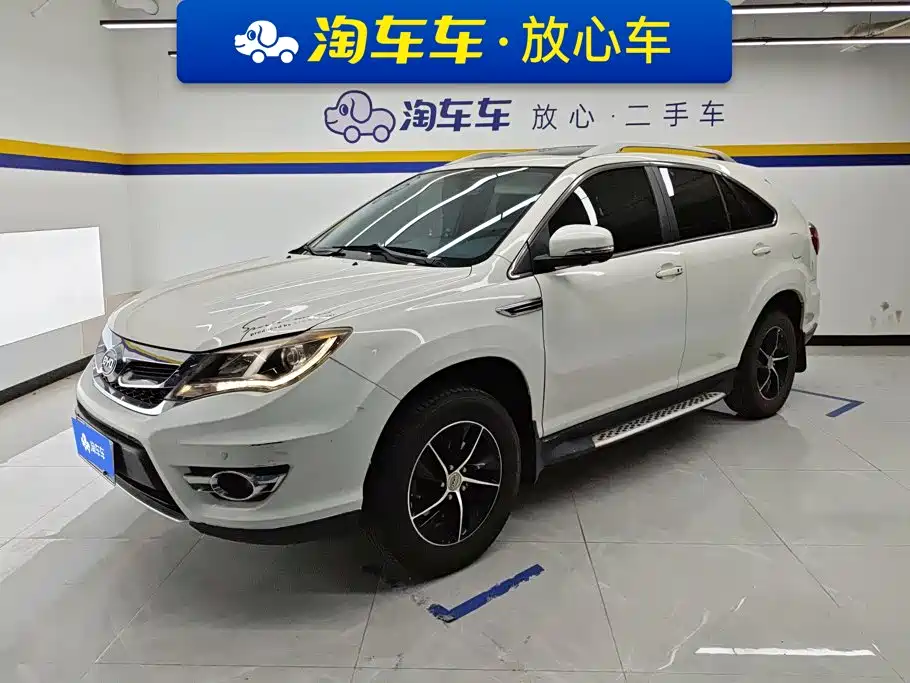 BYD S7
