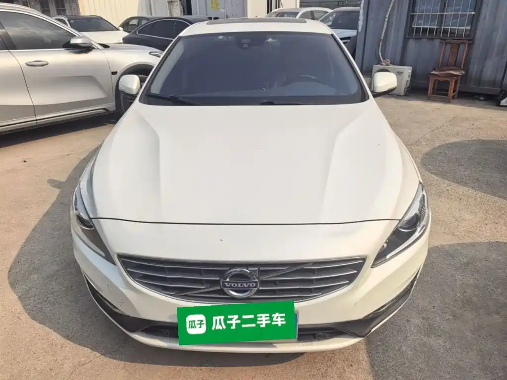Volvo S60 — миниатюра 3