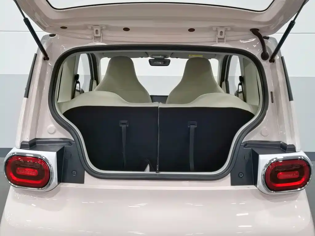 Wuling MINIEV — миниатюра 16