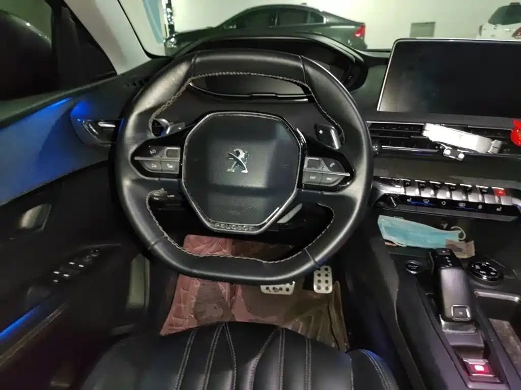 Peugeot 4008 — миниатюра 11