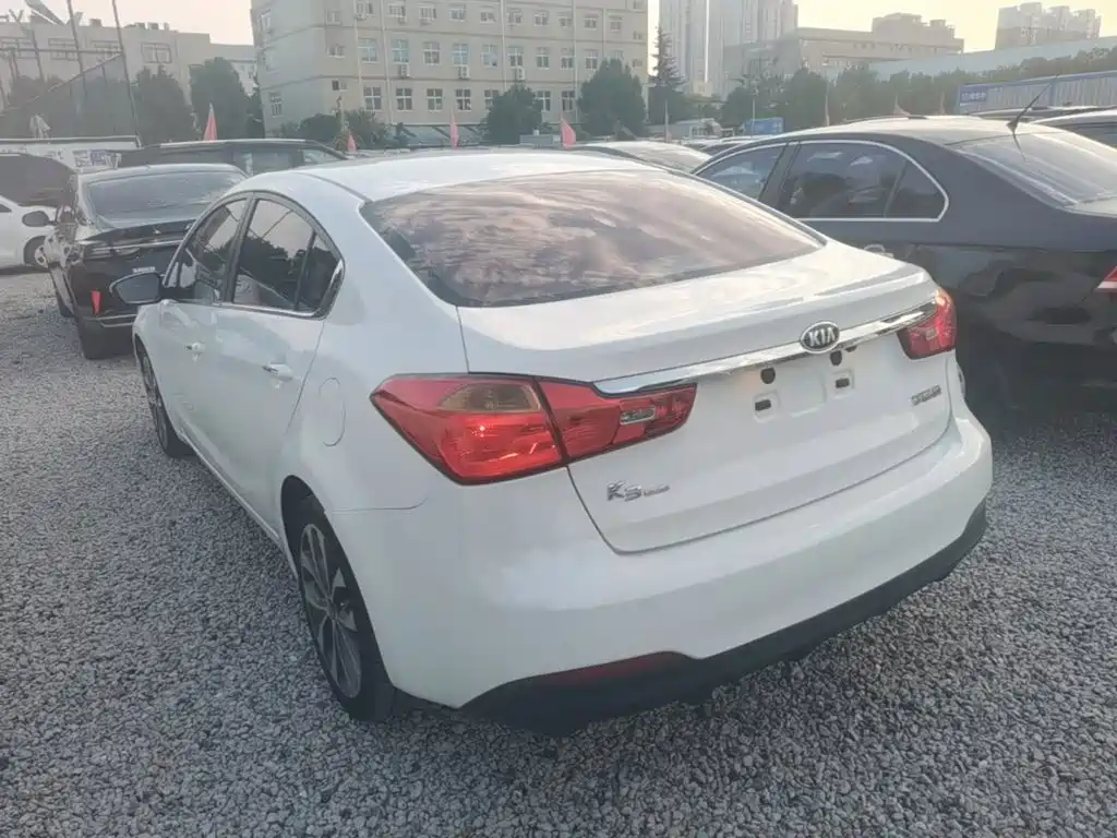 Kia K3 — миниатюра 5