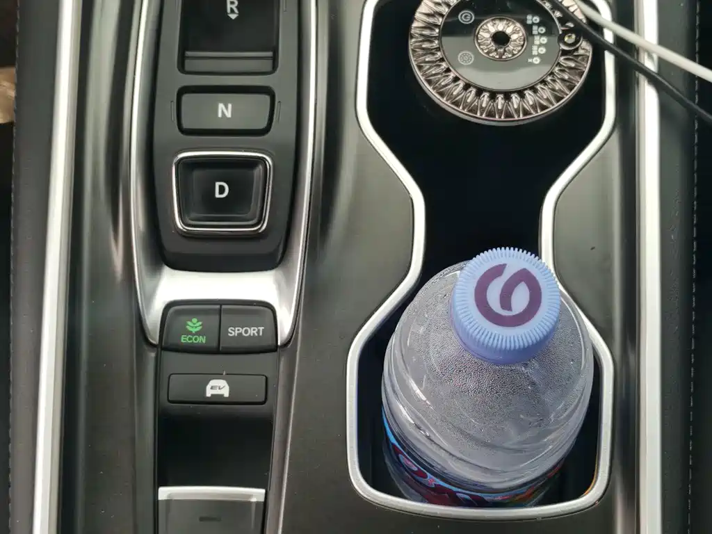 Honda Accord — миниатюра 18