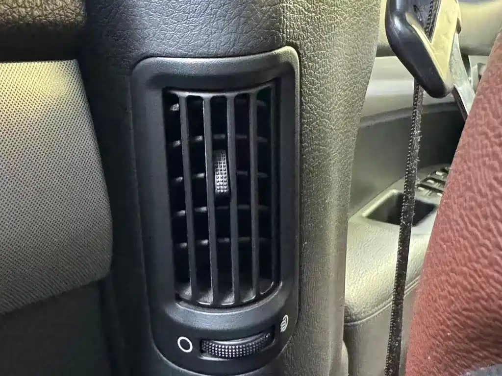 Kia Sorento 2.4L 5 seats Gasoline Luxury Edition, фото 8