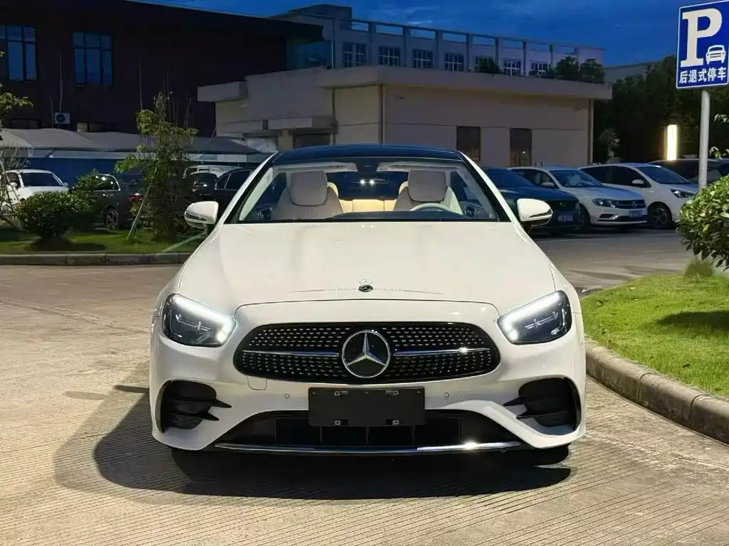 Mercedes-Benz E-Class (Import) — миниатюра 2