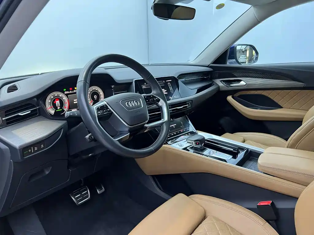 Audi Q6 — миниатюра 9