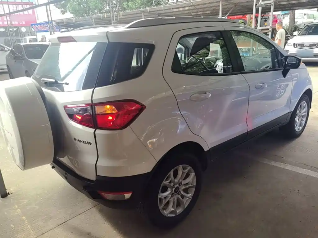 Ford Ecosport — миниатюра 7