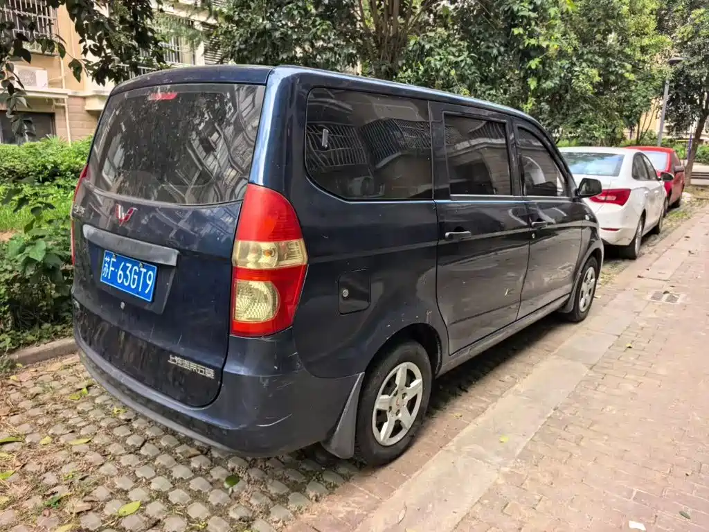 Wuling Hongguang — миниатюра 7