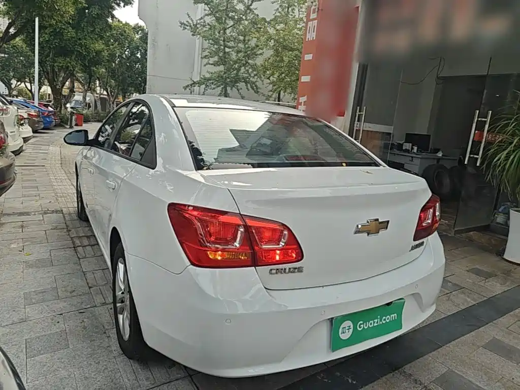 Chevrolet Cruze — миниатюра 5