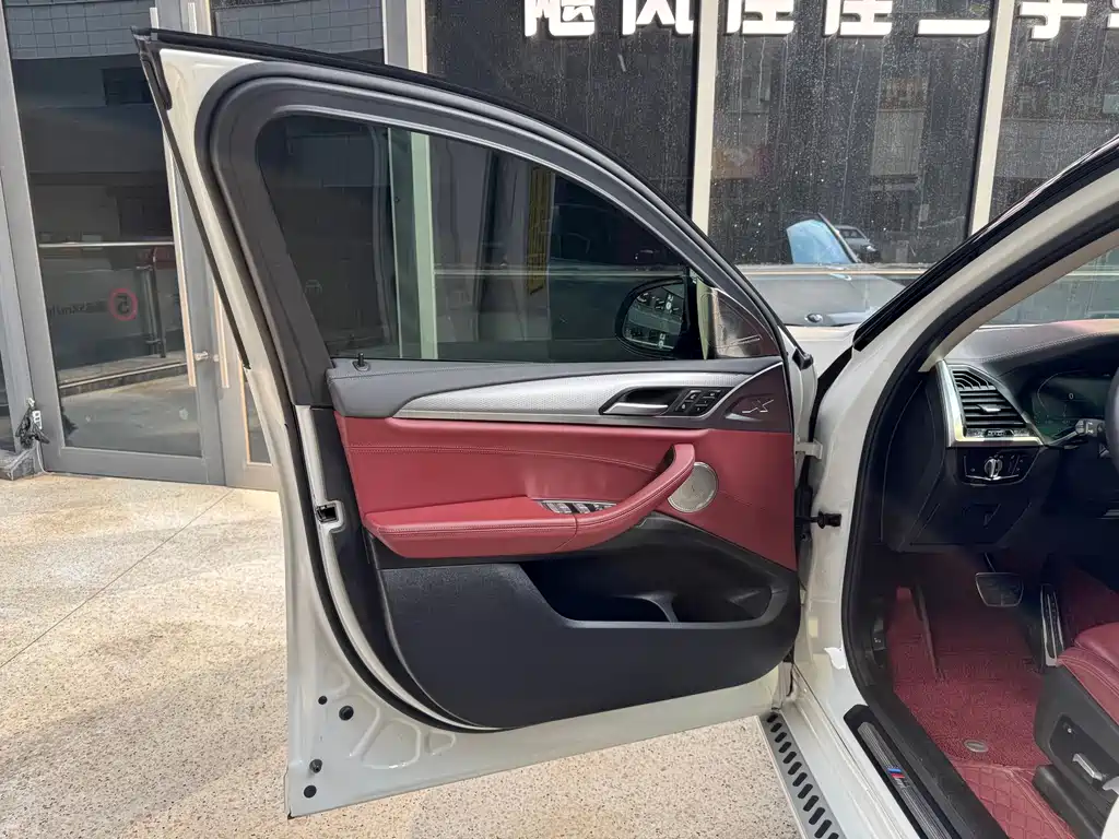 BMW X4 — миниатюра 10