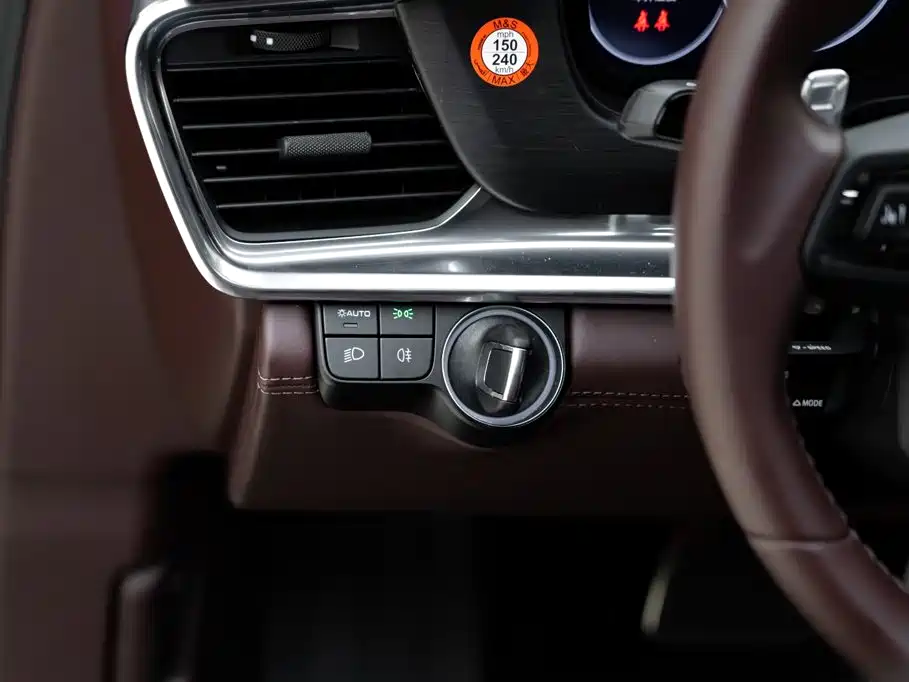 Porsche Panamera Hybrid — миниатюра 19