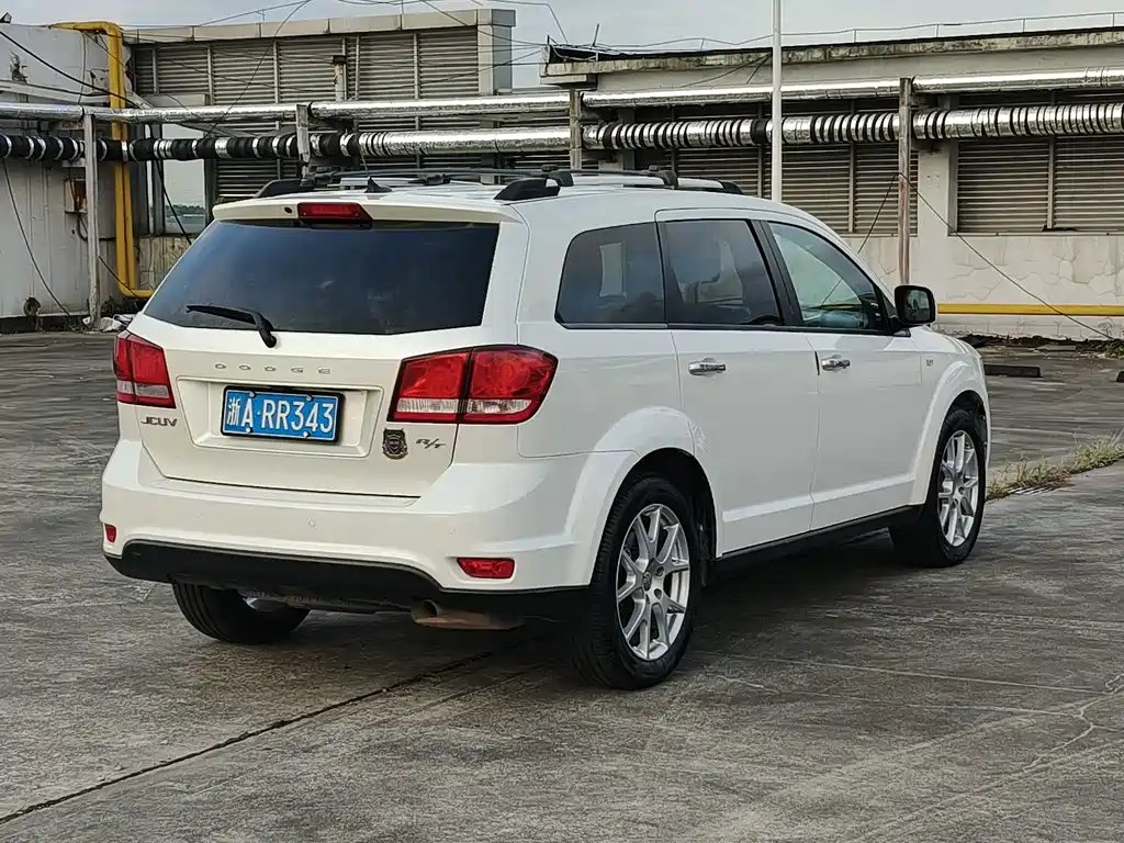 Dodge Journey — миниатюра 5