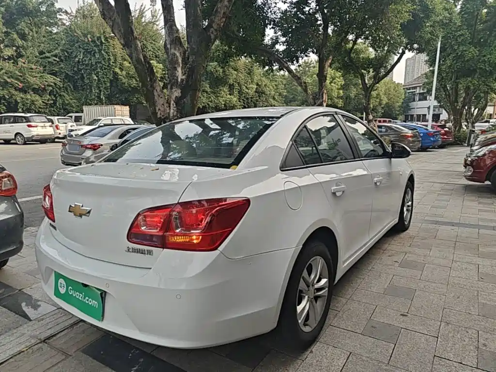 Chevrolet Cruze — миниатюра 7
