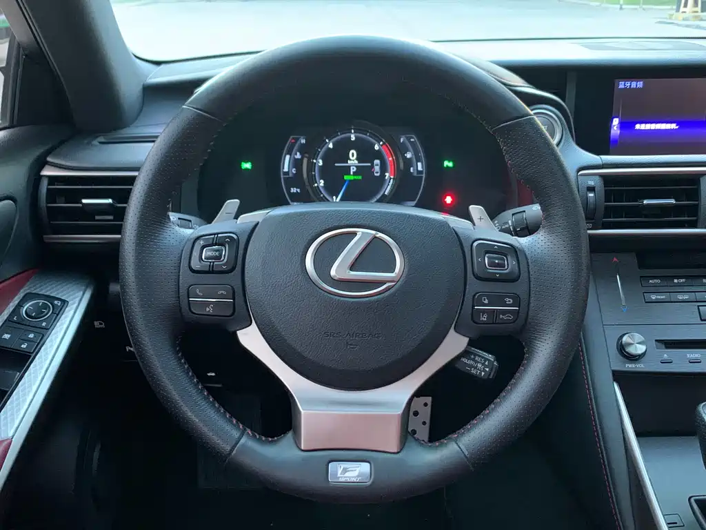 Lexus IS — миниатюра 7