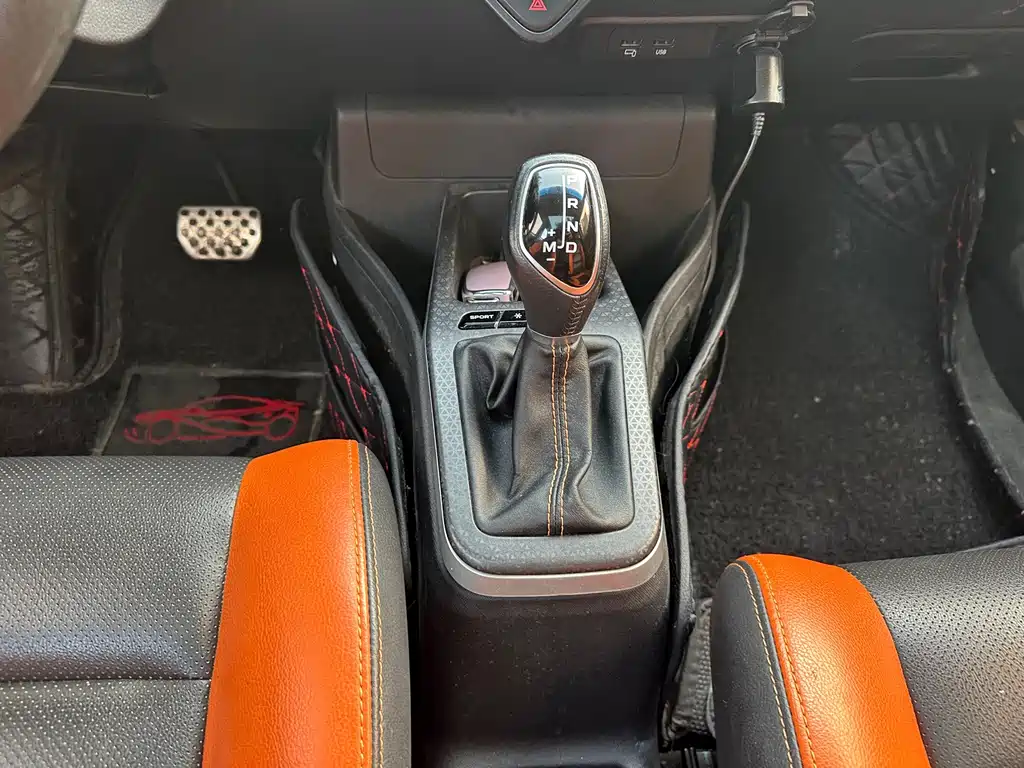 Geely Vision X1 — миниатюра 10
