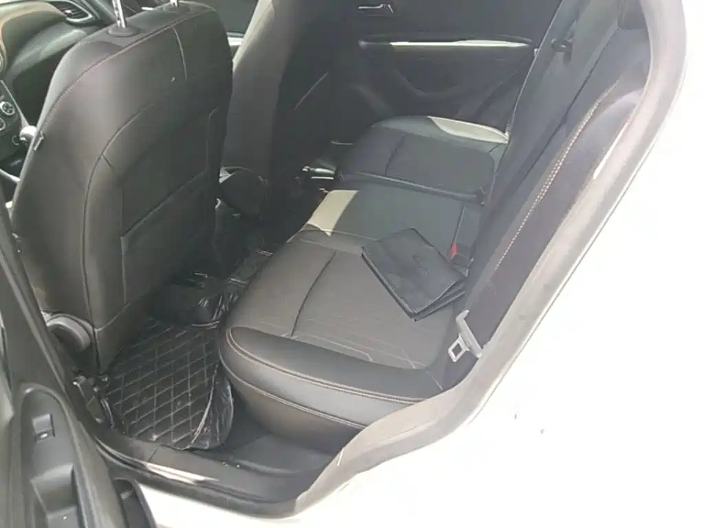 Chevrolet Trax — миниатюра 22
