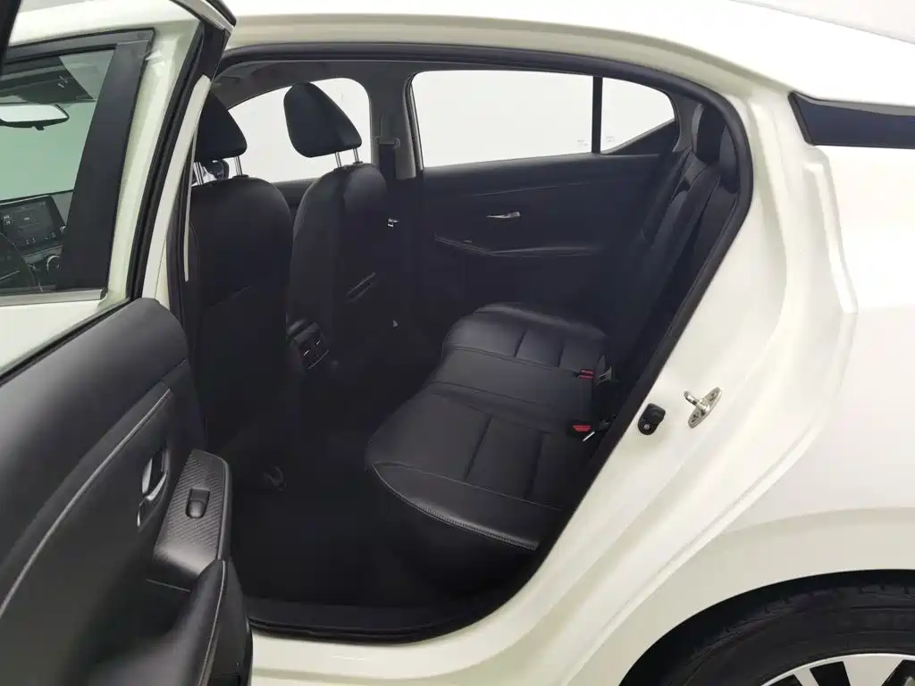 Nissan Sylphy — миниатюра 15