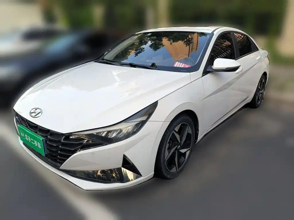 Hyundai Elantra — миниатюра 2
