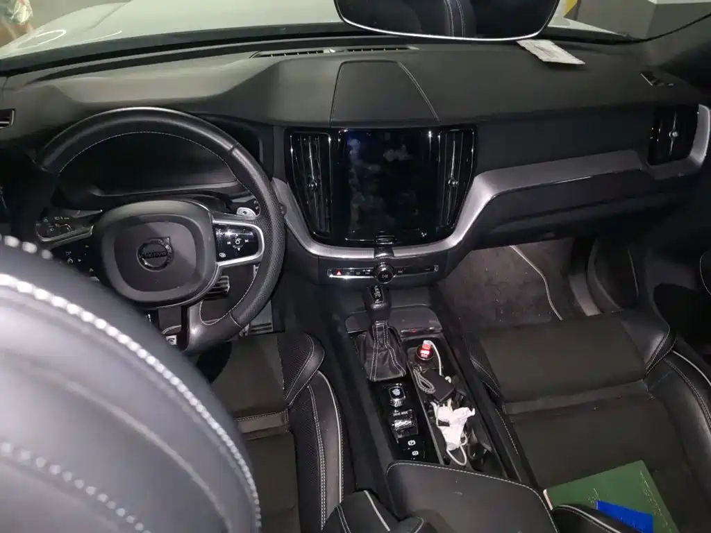 Volvo XC60 — миниатюра 10