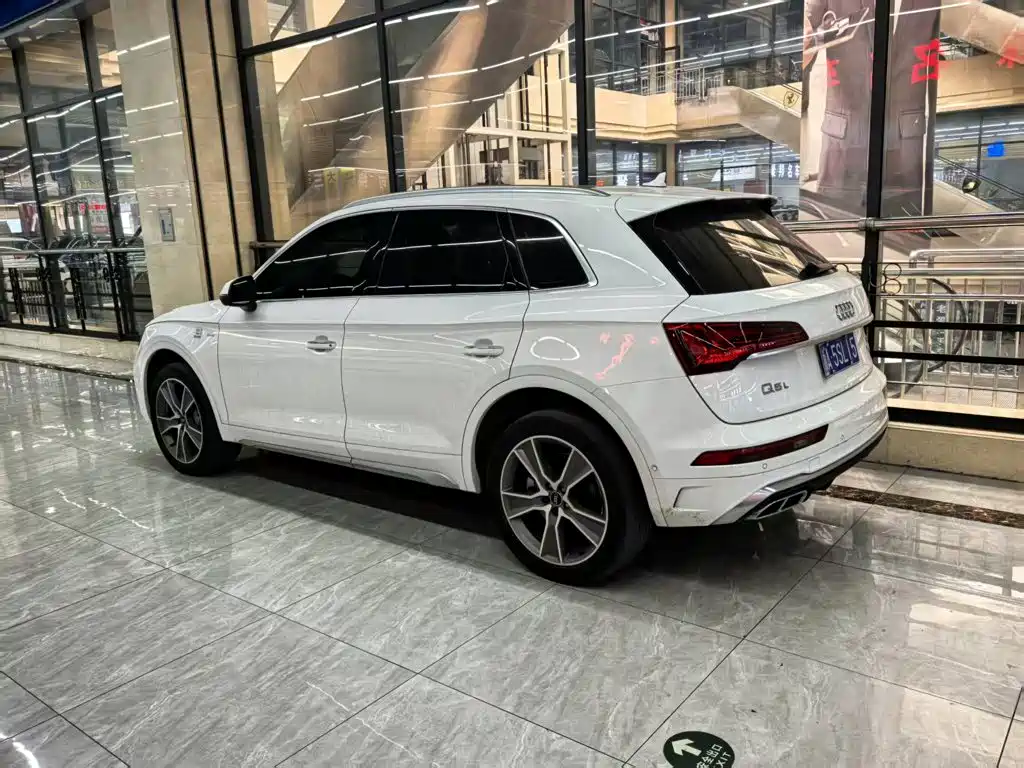 Audi Q5L — миниатюра 8