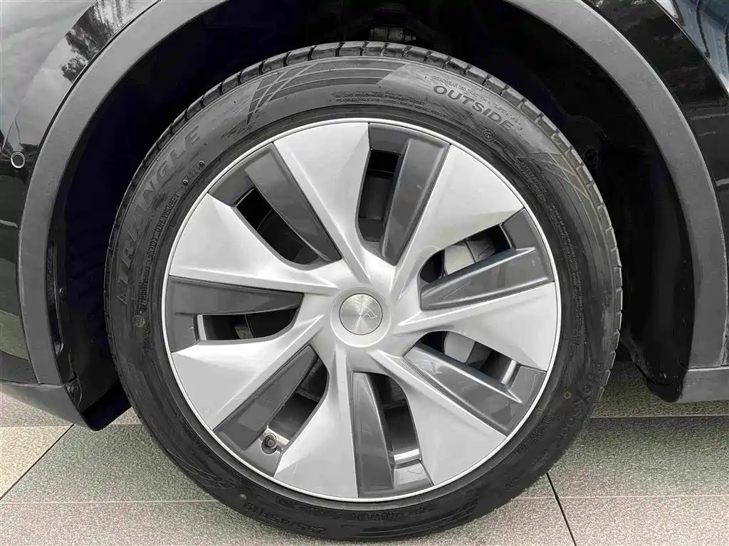 Tesla Model Y — фотографии объявления, Фото 11