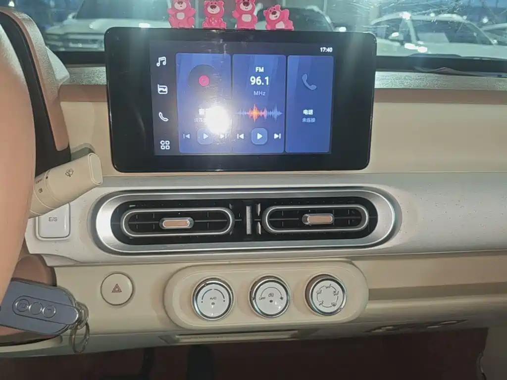 Wuling MINIEV — миниатюра 13