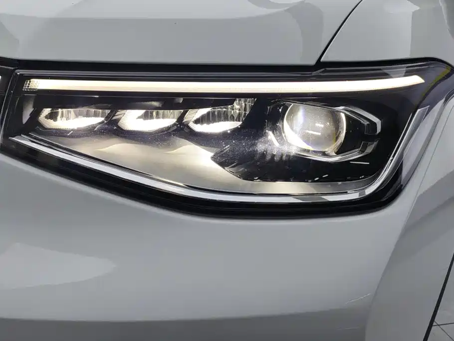 Volkswagen Tharu — миниатюра 5