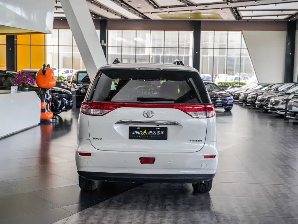 Toyota Previa — миниатюра 15