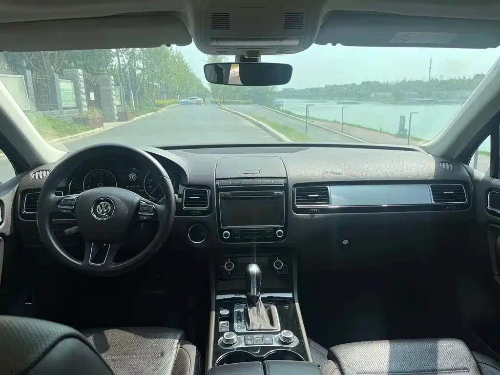 Volkswagen Touareg 2017 3.0TSI