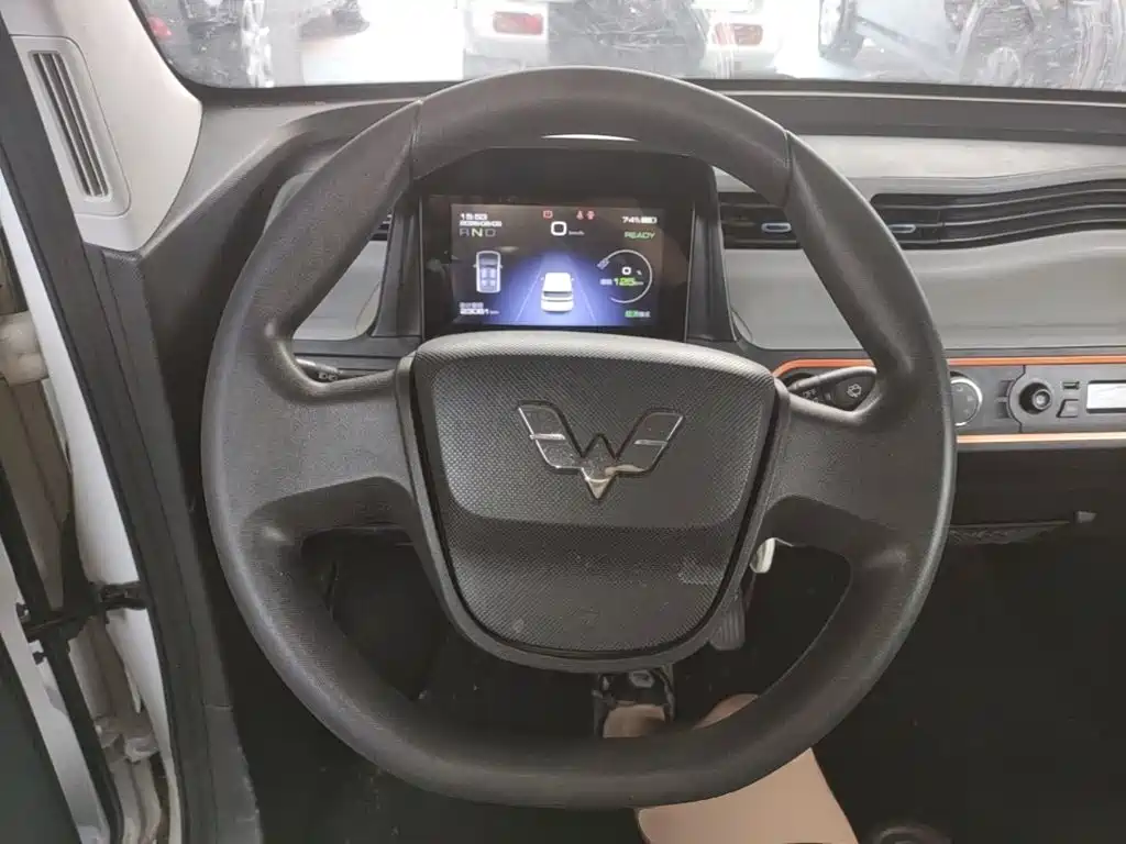 Wuling MINIEV — миниатюра 11